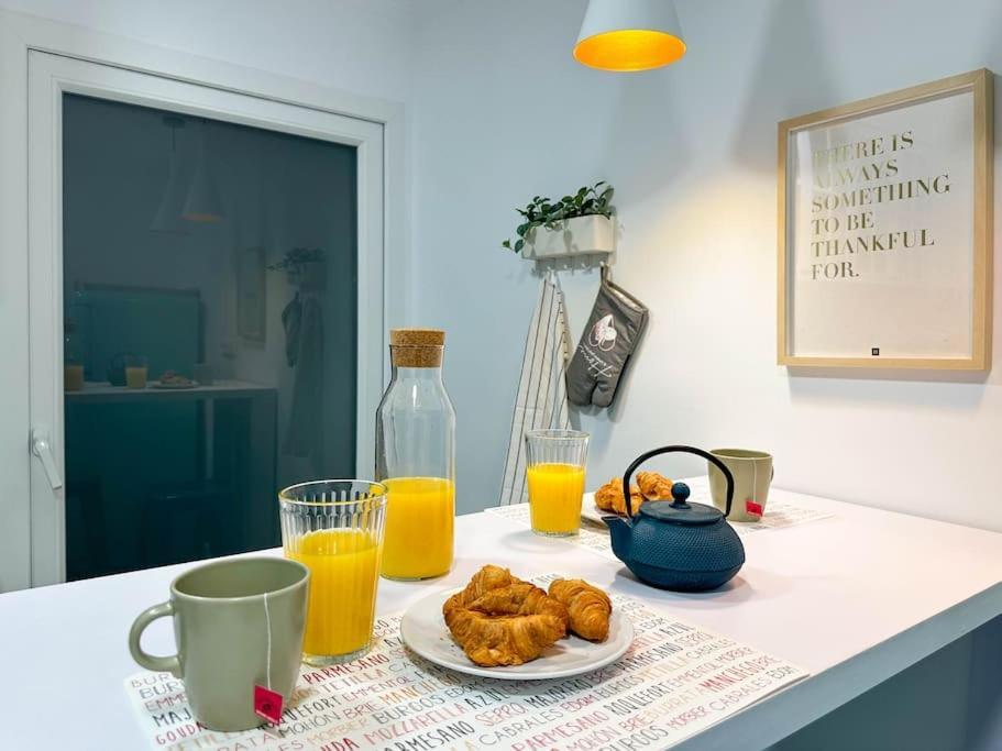 Creatividad Y Personalidad En Centro De Apartment Alicante
