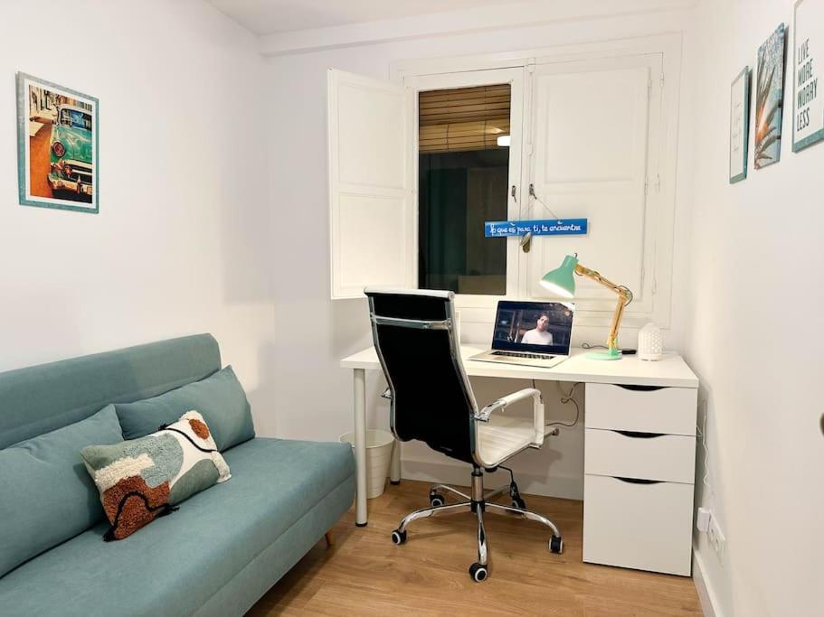 Creatividad Y Personalidad En Centro De Apartment