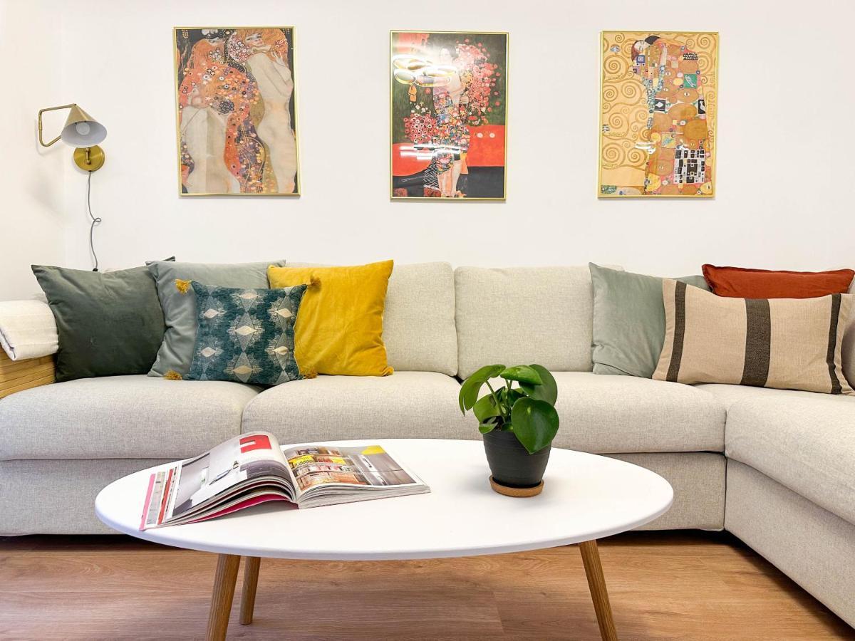 Creatividad Y Personalidad En Centro De Apartment *